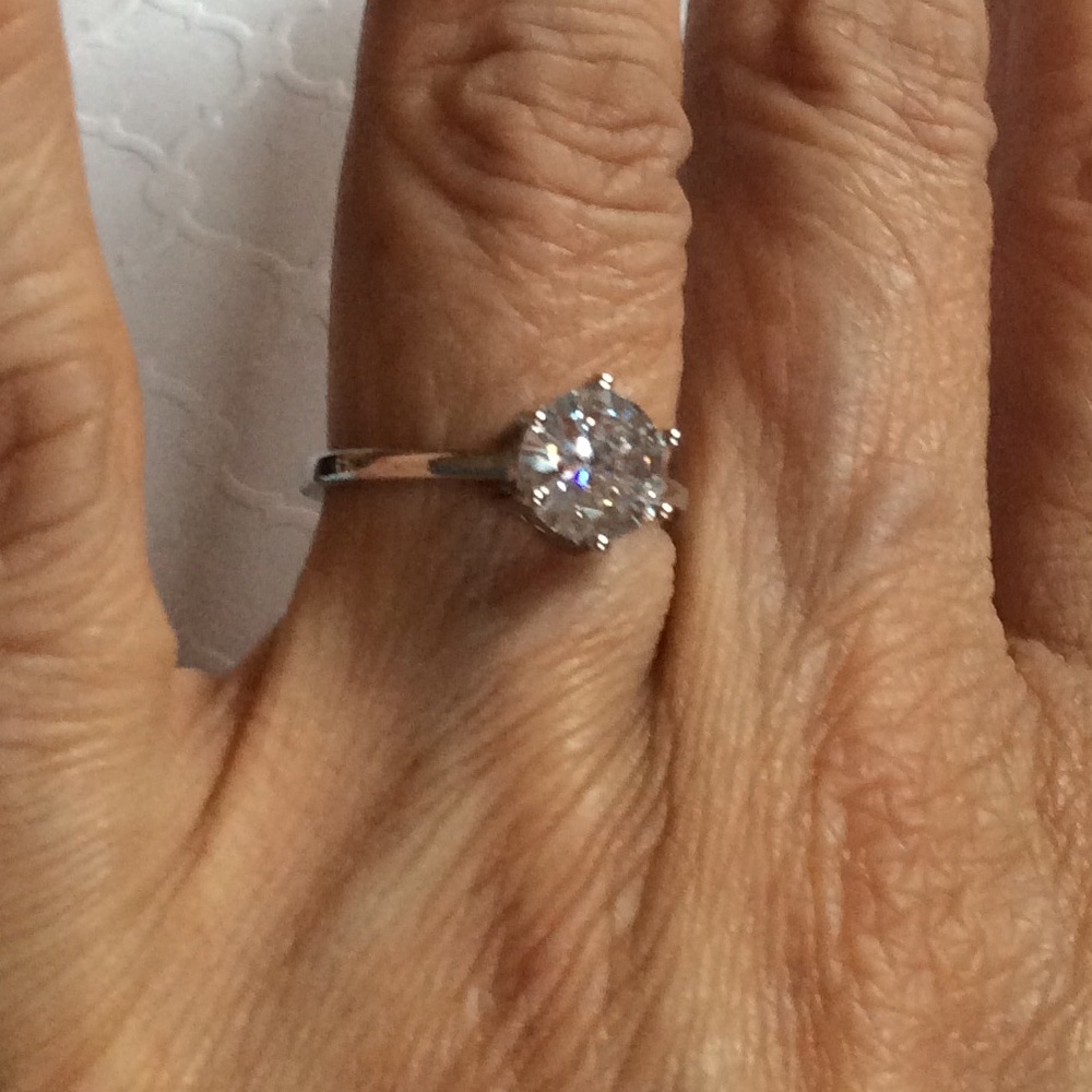 Solitaire 1.5ct  Diamond Ring - Picture 8 of 9